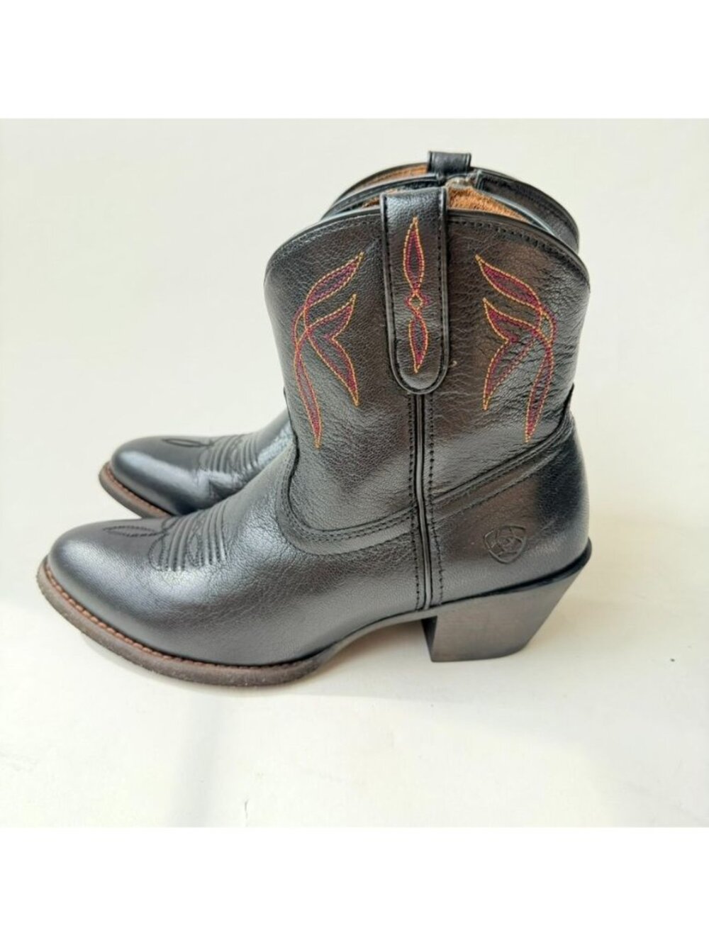 Ariat Darlin Womens Size 7B Black Leather Western Cowboy Ankle Boots
